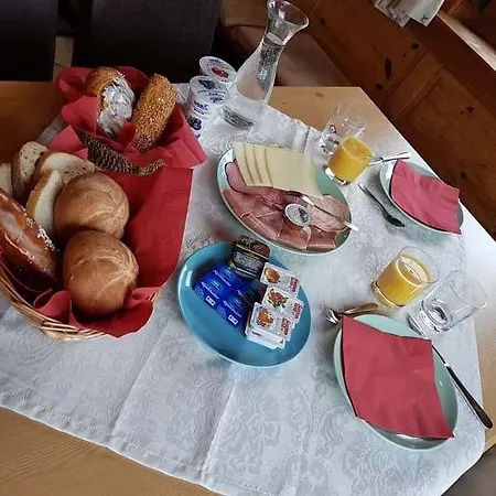 Fruhstuckspension Lichtspitze Couette-café 2*